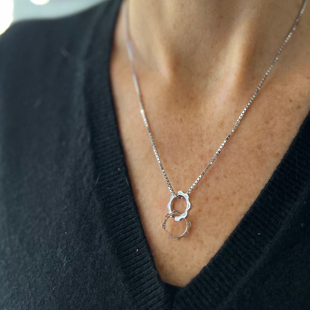 Collana veneziana girocollo con due mini ingranaggi argento