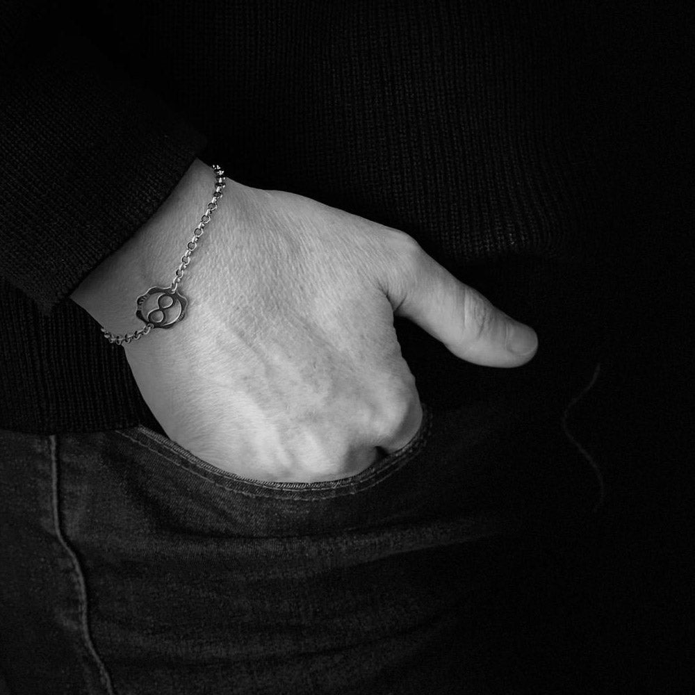 Indossato bracciale artigianale Dexter